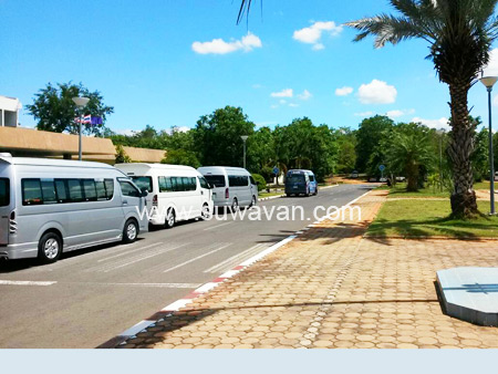 รถตู้เช่ารอรับ-ส่ง ลูกค้าที่สนามบินบุรีรัมย์