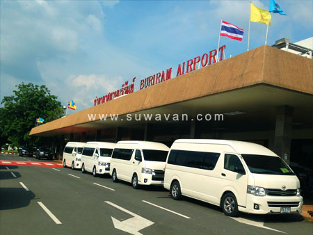 สุวะแวนรถตู้ให้เช่ารอรับทีมงานและศิลปินที่สนามบินบุรีรัมย์