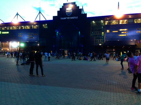 สนามฟุตบอล ไอโมบาย สเตเดี่ยม