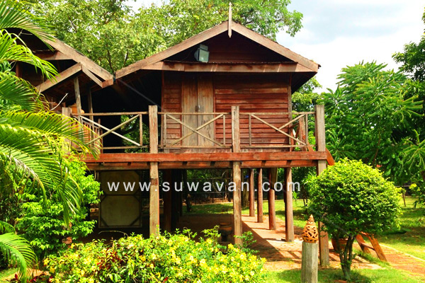 บ้านโบราณอีสาน
