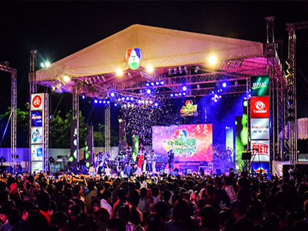 7 สีคอนเสิร์ต ปาร์ตี้ ออนทัวร์ ณ บึงพลาญชัย จ.ร้อยเอ็ด