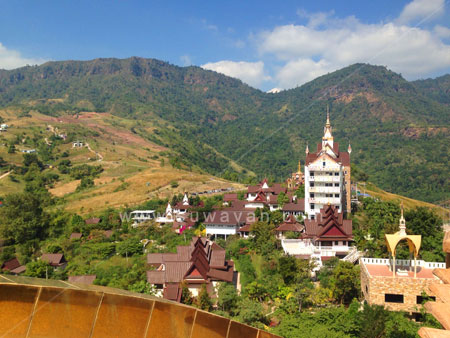 วัดพระธาตุผาซ่อนแก้ว