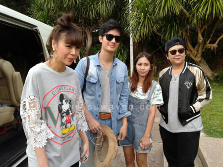 คุณเป้ อารักษ์ ,ซานิ พร้อมทีมดีเจ 103 Like FM