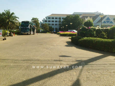 โรงแรมเพชรชรัชต์การ์เด้น จ.ร้อยเอ็ด