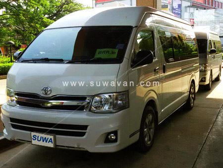 รถตู้ขอนก่นโดยทีมงานสุวะแวน@โรงแรมพูลแมน