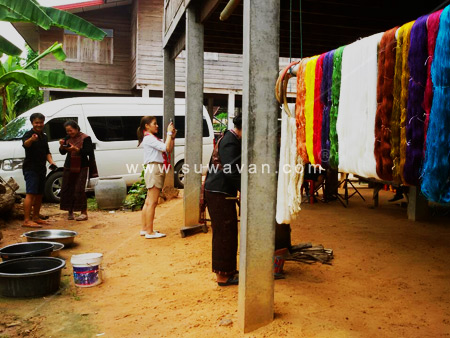 สืบสายใย ผ้าไทย-อาเซียน ถ่ายทำที่ บ.โพน อ.คำม่วง จ.กาฬสินธุ์